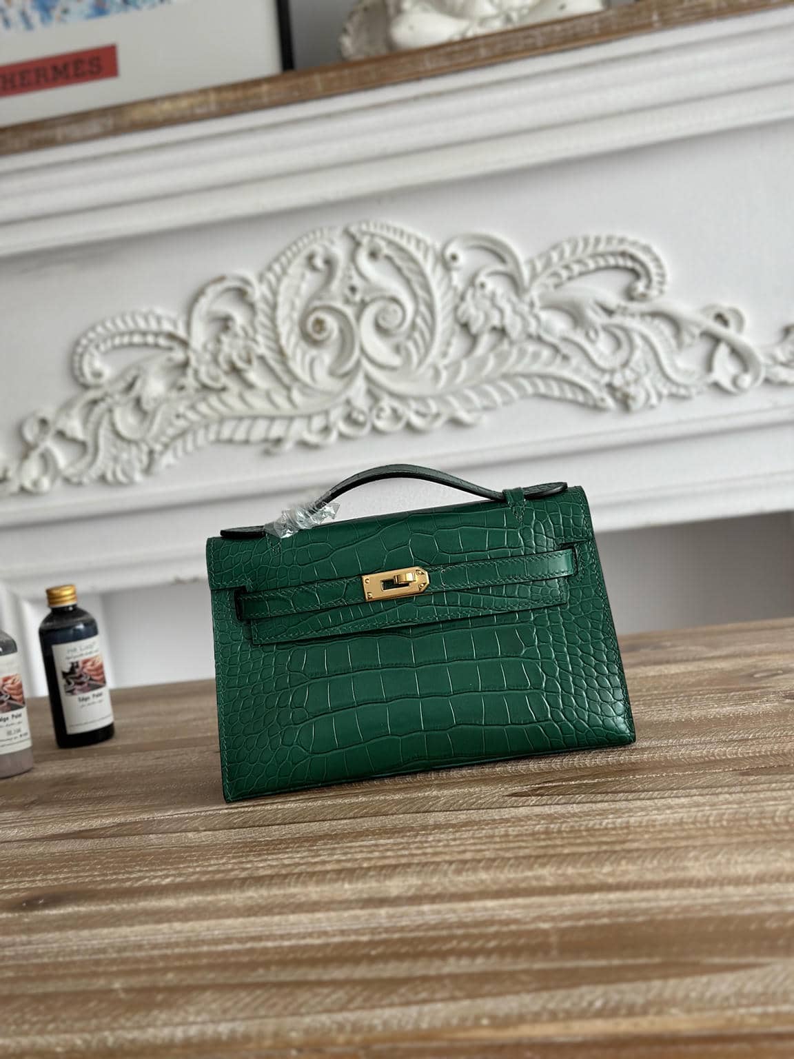 Kelly Crocodile-Embossed Cow Leather-32